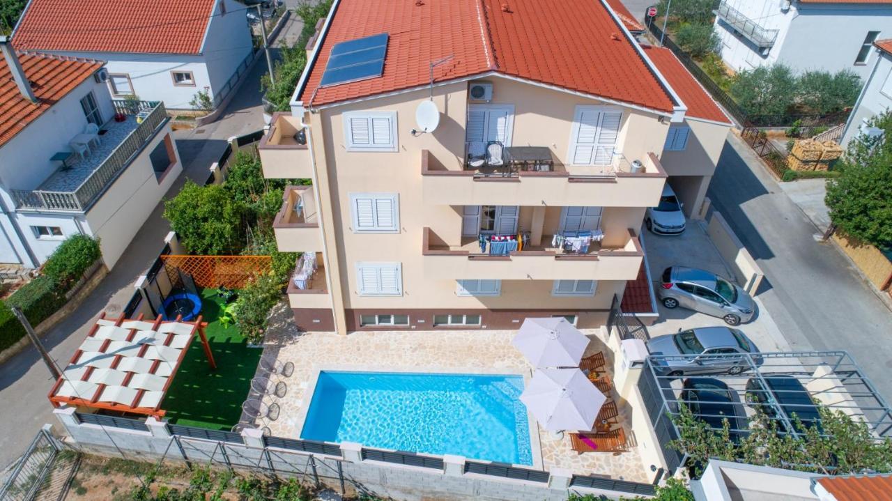 Apartments Dijana Zadar Exteriör bild